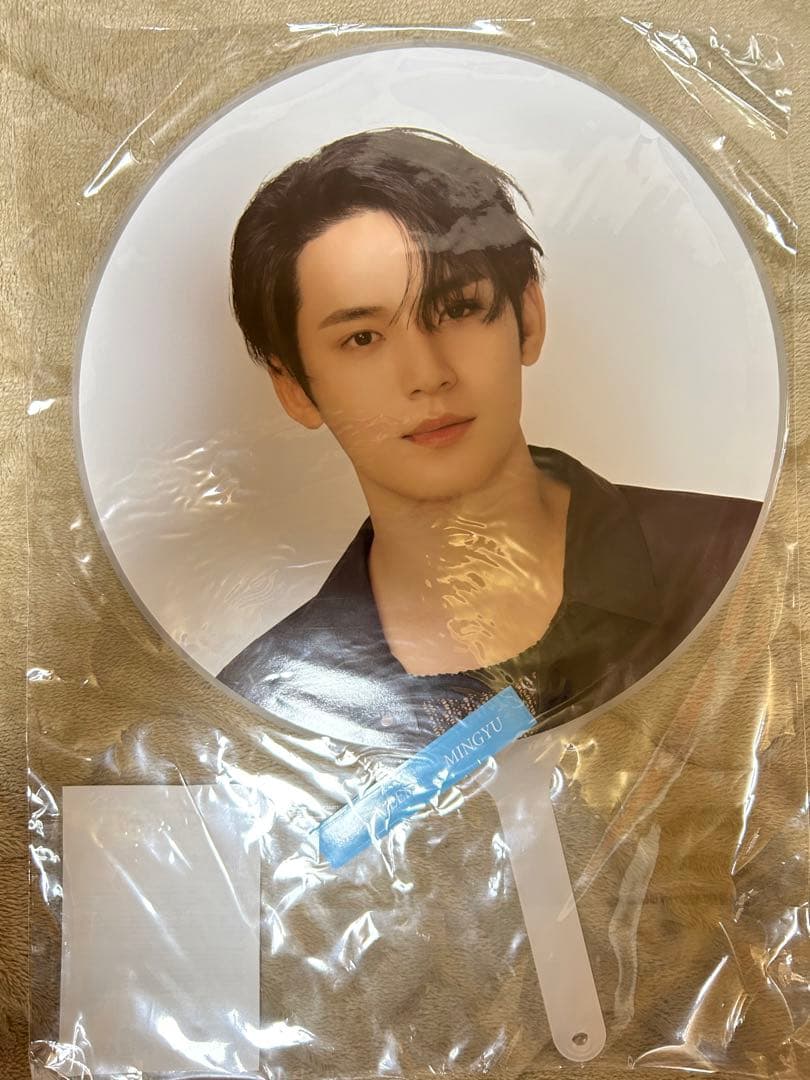 SEVENTEEN セブチ FOLLOW うちわ ミンギュ 新品未開封 - メルカリ