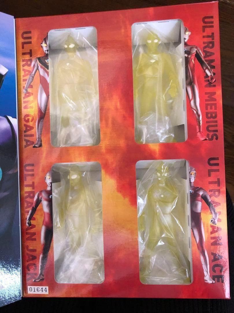 大決戦！超ウルトラ8兄弟　記念フィギュア 大決戦！超ウルトラ8兄弟 記念フィギュア - メルカリ