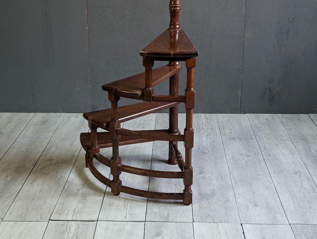 希少 ライブラリーステップ アンティーク 螺旋階段 ラック 花台 GZ