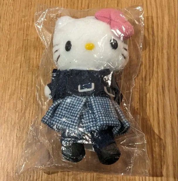 青森明の星高校旧制服キティ - メルカリ