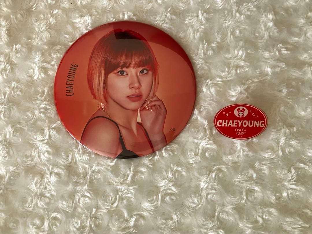 TWICE チェヨン 缶バッジ ビック缶バッジ ネームプレート - メルカリ