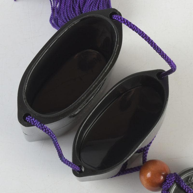 時代提げ物 黒漆 三つ葉葵蒔絵 印籠 薬入 根付 緒締め玉 C 9455 - メルカリ