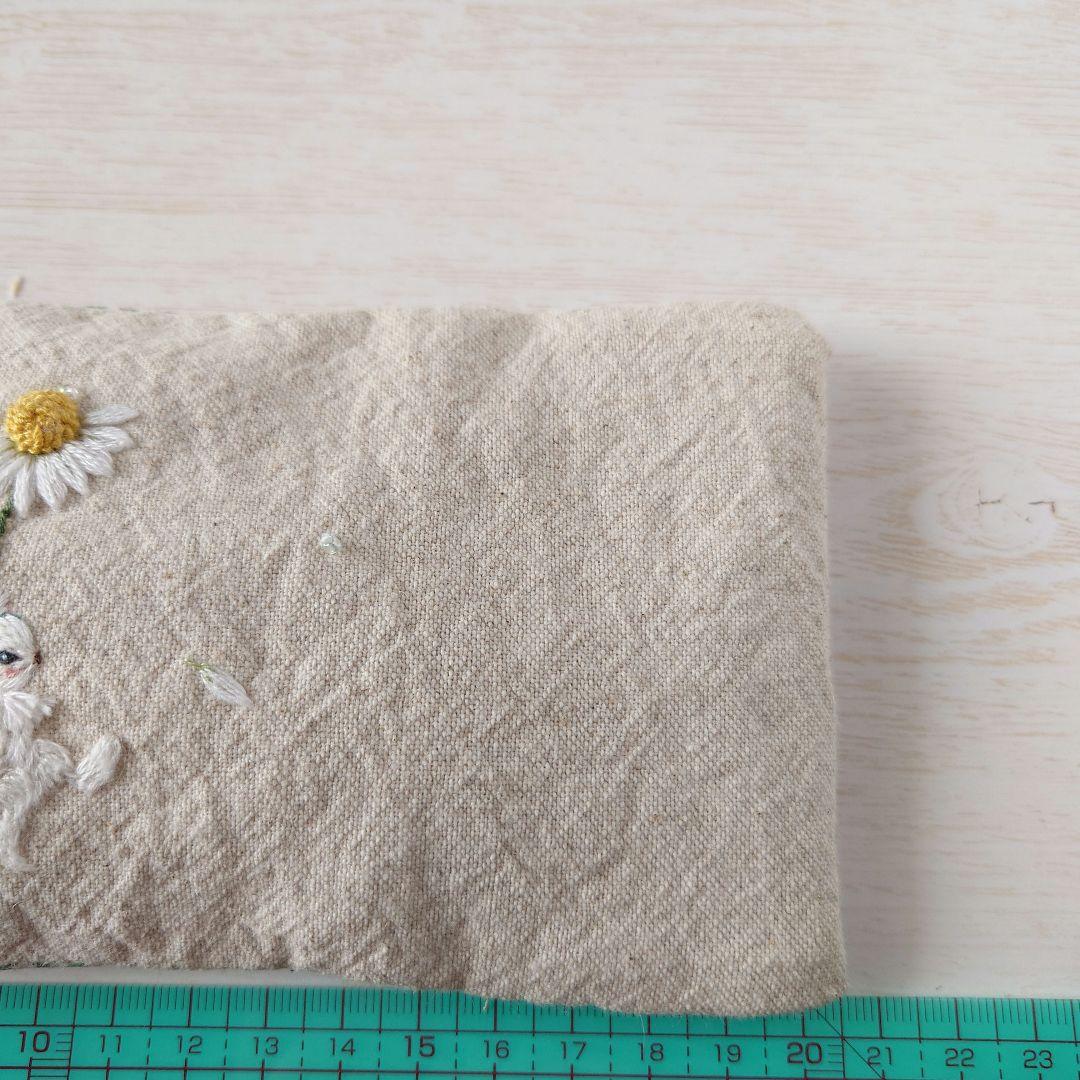 手刺繍入あずき/小豆のアイピロー【うさことカモミール】 インテリア