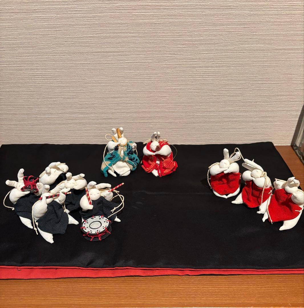 うさぎの雛人形　10体　ちりめん製　美品 ちりめんうさぎのお雛様セット ちりめん細工うさぎ ひな人形・雛飾り