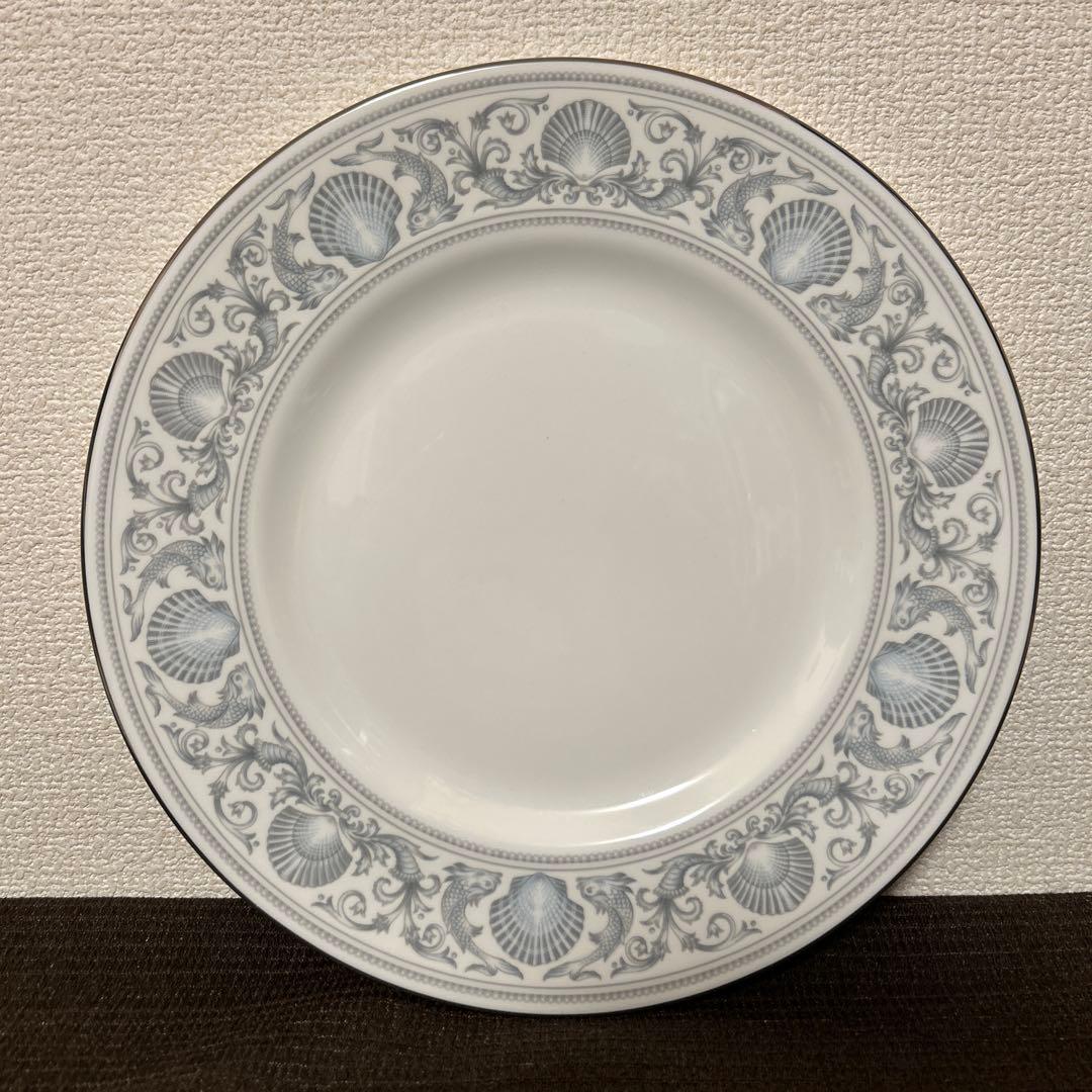 ウェッジウッド　ドルフィン　ホワイト　ディナープレート　27.5cm
