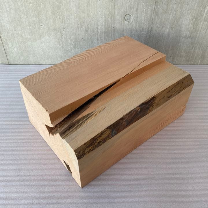 米松の変形直方体のディスプレイ置物(平中) -1