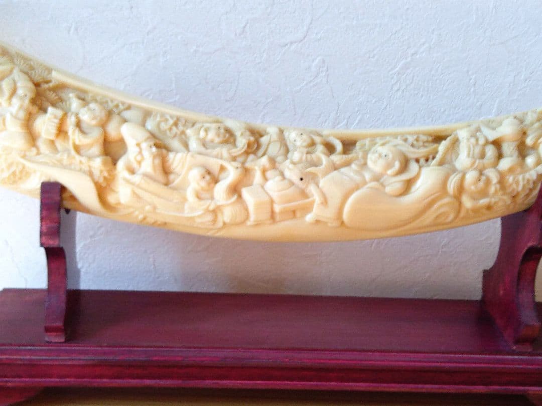 象牙風 一本物 置物 オブジェ 七福神 骨董品 彫り物 インテリア 骨董