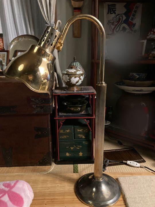 アンティークスタンドライト真鍮製 レトロな懐かしい真鍮製スタンドライト 寝室用 書道用 書斎用 読書用