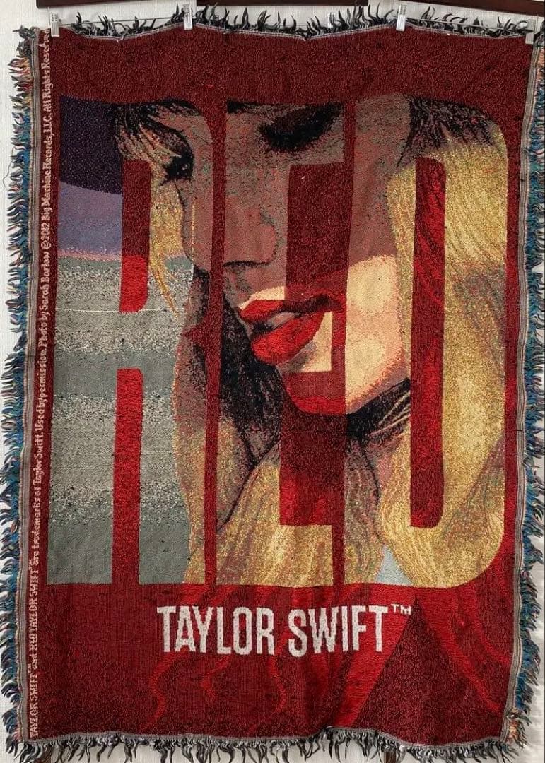 【値下げ中】テイラー・スウィフト　ラグ テイラー・スウィフト、セクハラ裁判で証言台へ「彼の手が私の裸のお尻