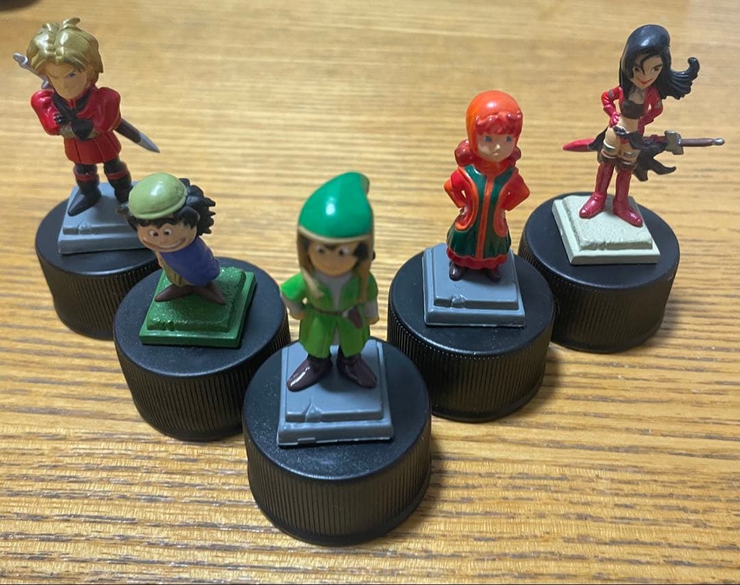 ドラゴンクエスト7 ボトルキャップ5体セット ドラゴンクエスト7 エデンの戦士たち フィギュアコレクション ボトル