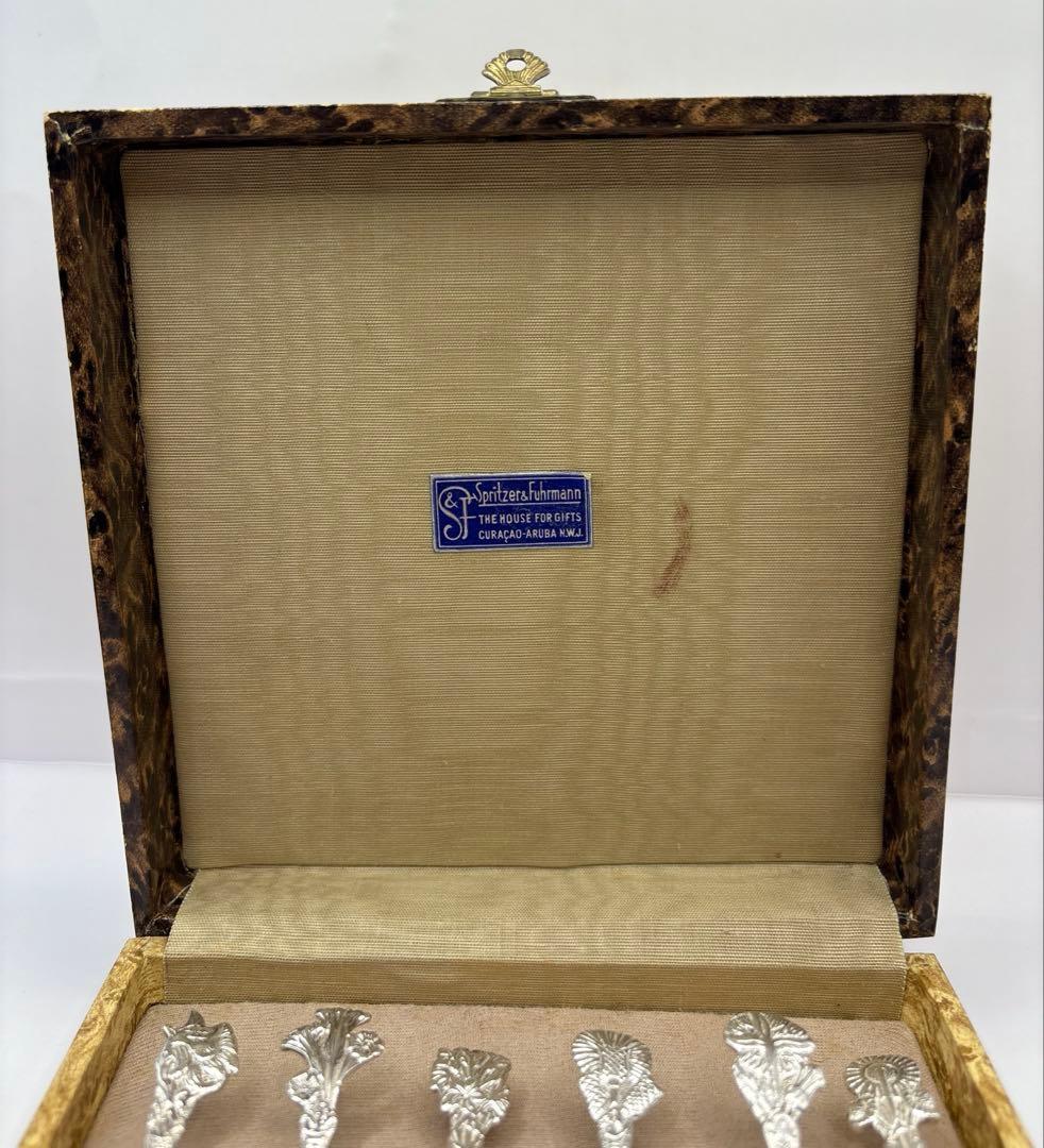 最終お値下げ】 ヴィンテージフラワーモチーフシルバープレート