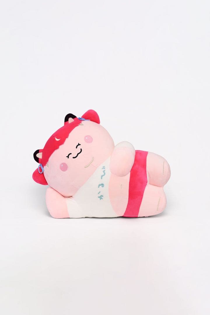 デブかるびぬいぐるみ（寝） 販売開始したよー🥩 ・デブかるびぬいぐるみ（寝） ・デブかるび