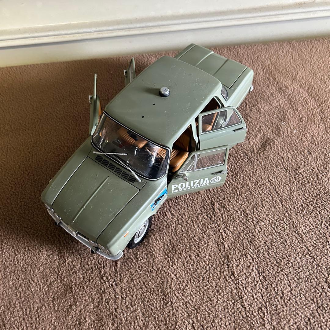 DB6☆ミニカー☆ 1/18 スケール アルファロメオ・ジュリア1.6 イタリア