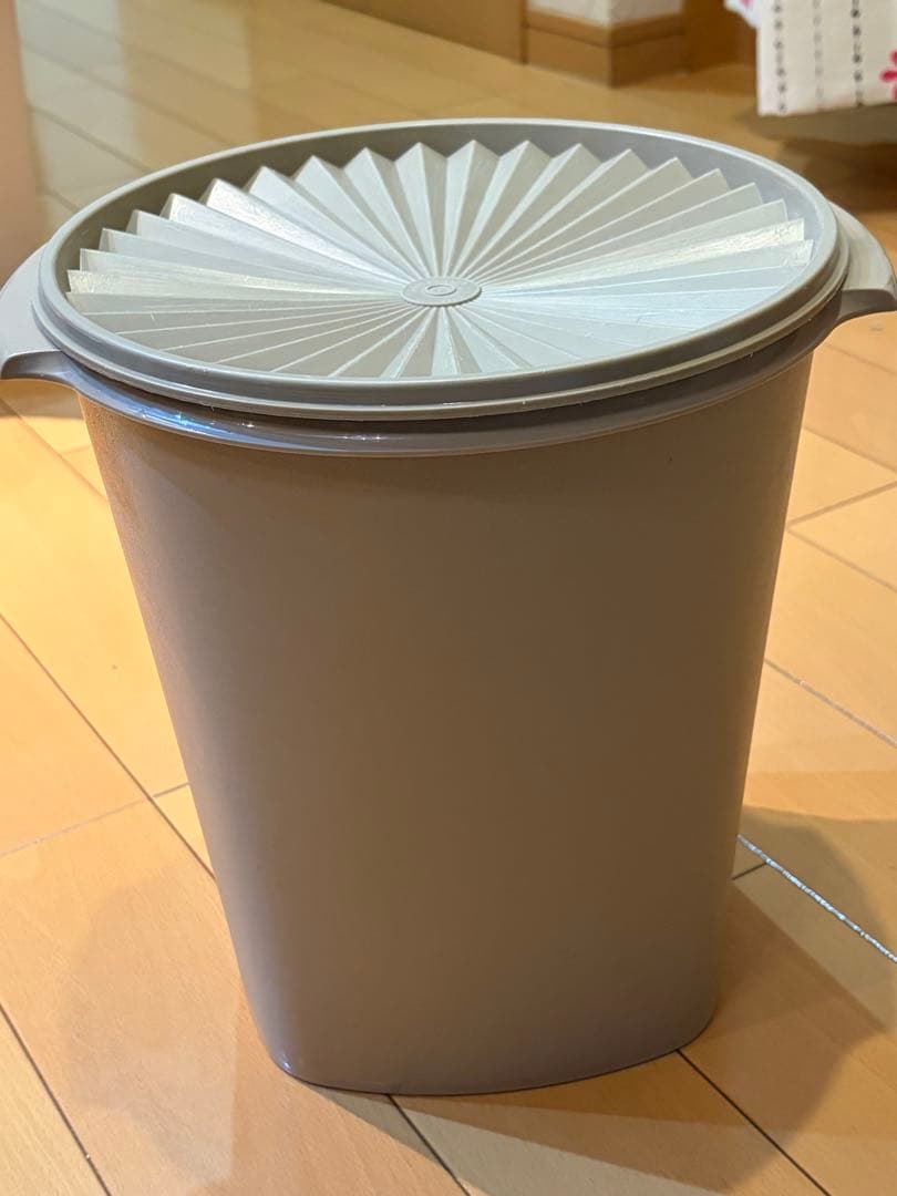 Tupperwareタッパーウェア マキシクイーンデコレーター 11,000ml