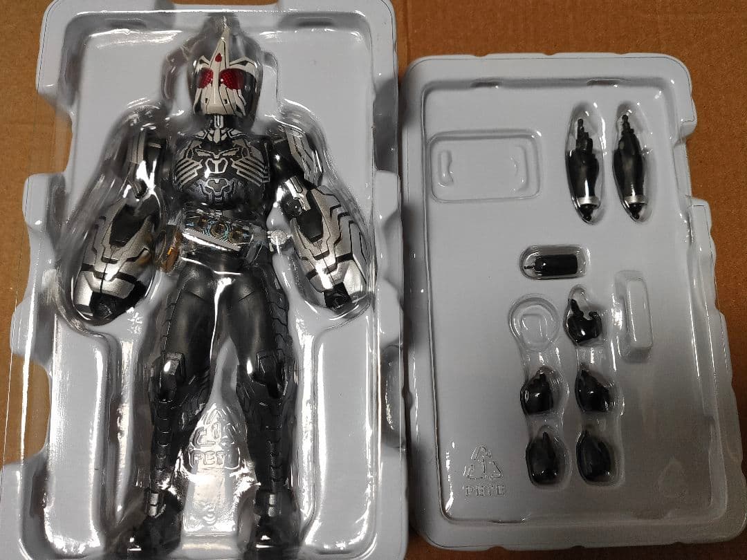 S.H.Figuarts 仮面ライダーオーズ サゴーゾコンボ