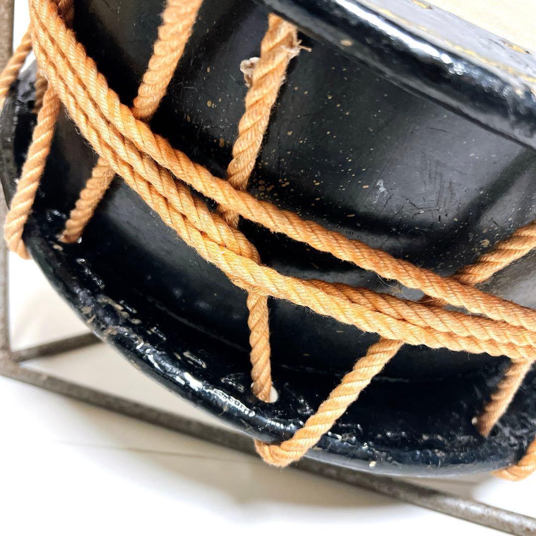 【締め太鼓】　和太鼓 33.5cm×14.5cm 打楽器　和楽器　鼓面良好　台座