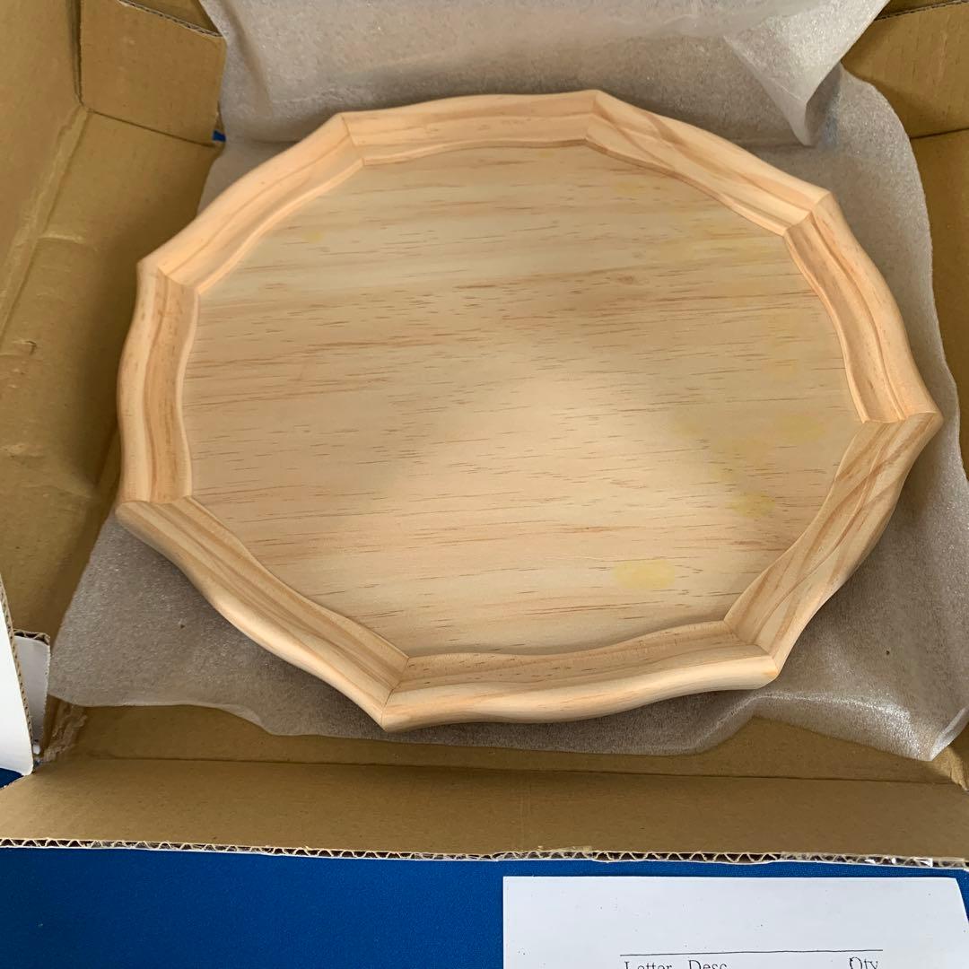 未使用　英国式ワインテーブル32.5×￼ 英国から届いたアンティークのティーテーブル、4本脚のワインテーブル