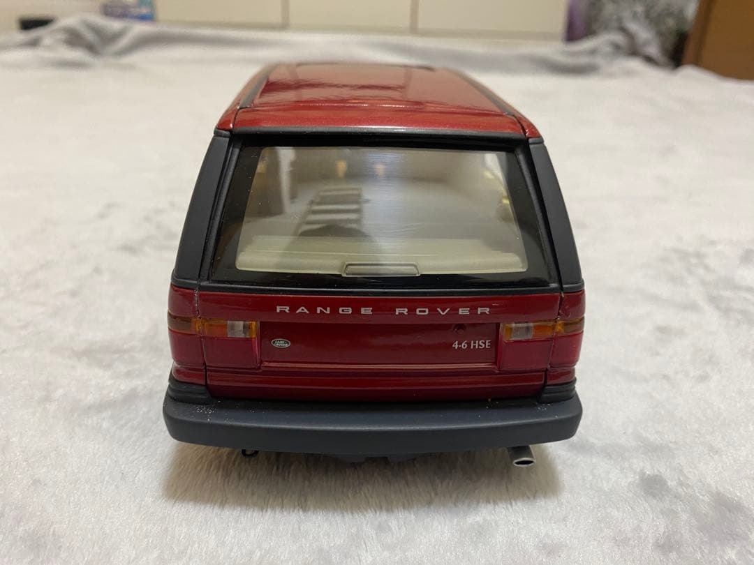 ミニカー AUTOart RANGE ROVER 4.6HSE 1/18