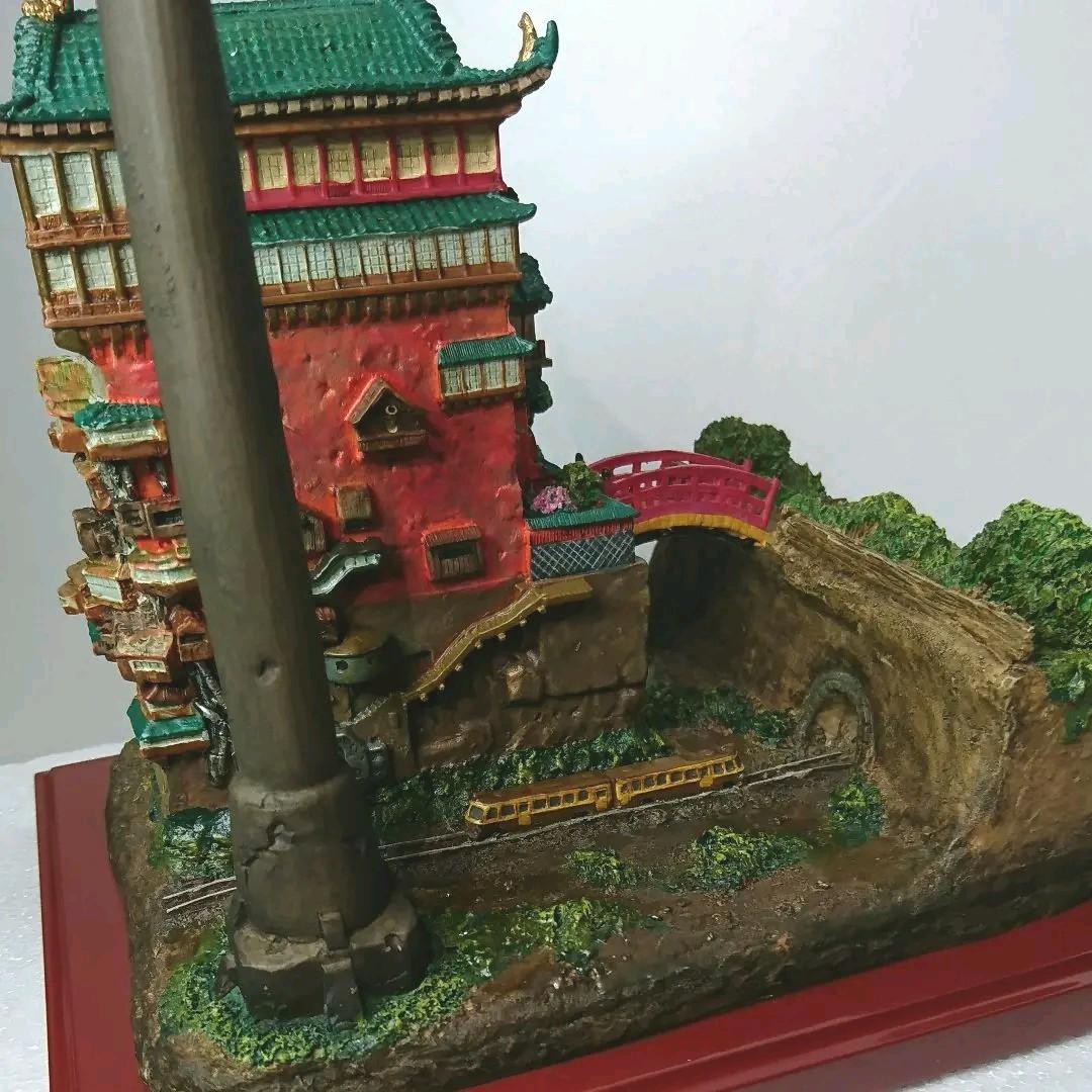 千と千尋の神隠し DVDエディション 油屋ジオラマ - メルカリ