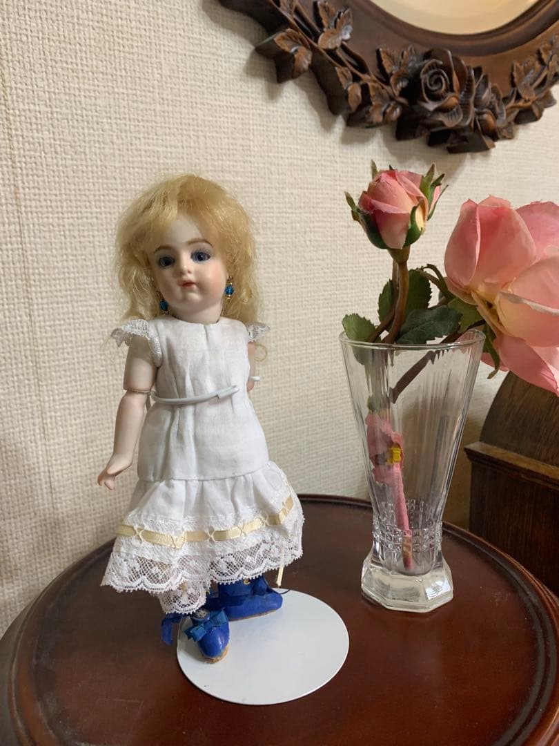 紫色のプチドール　“ブリュ” レプリカドール