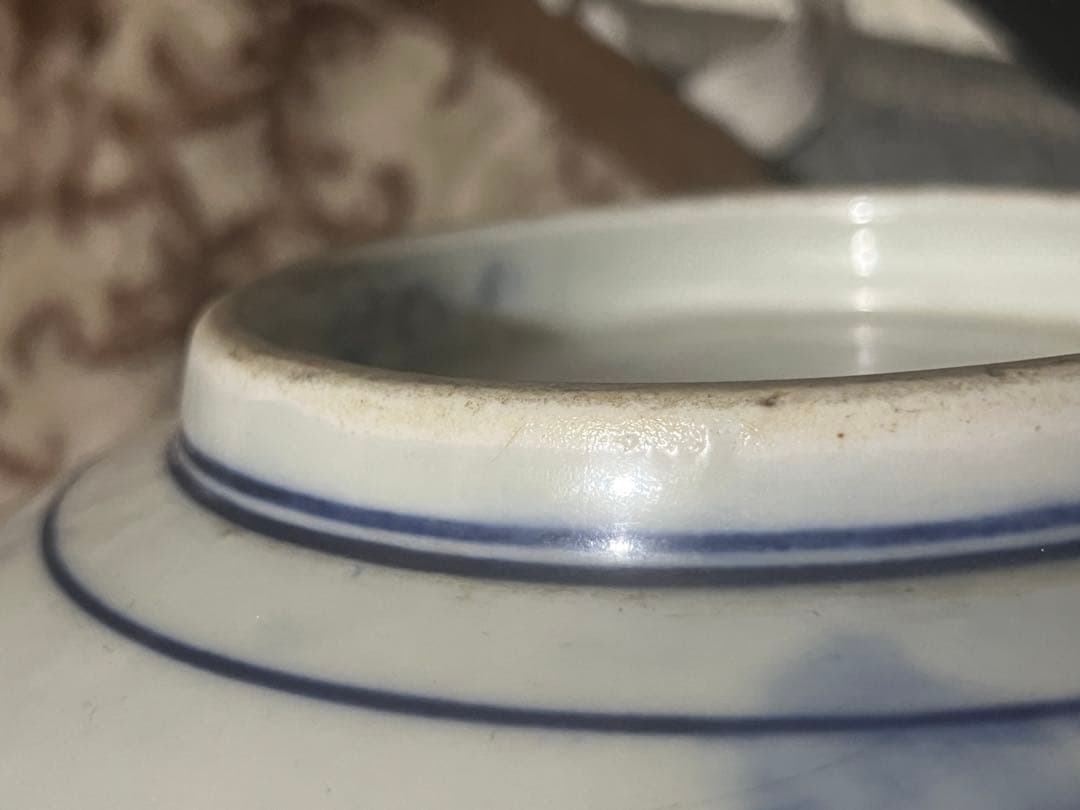 中国骨董品？古い染付 、古い青と白の花柄ボウル 旧家蔵出し （澄んだ