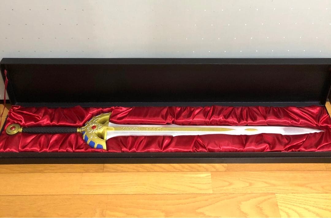 激レア ドラゴンクエスト ロトの剣 1/1 実物大 ワールドプロップ