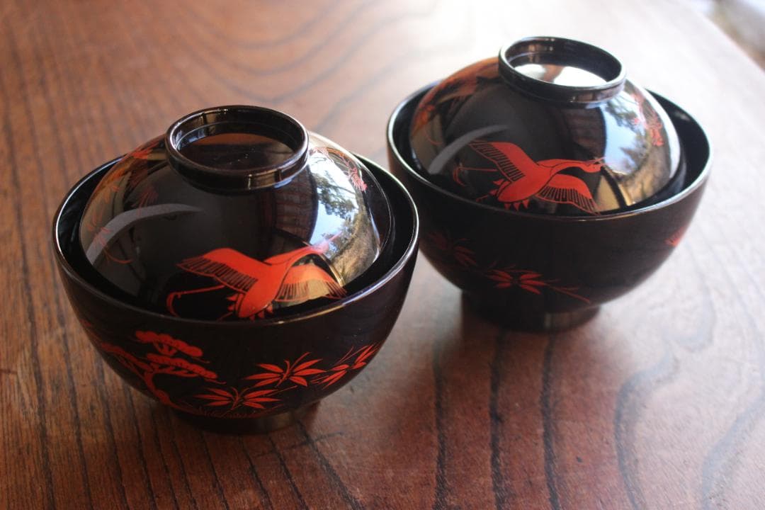 傷有！時代黒漆に風情ある朱漆蓬莱文の映える小ぶり椀2点（検輪島塗