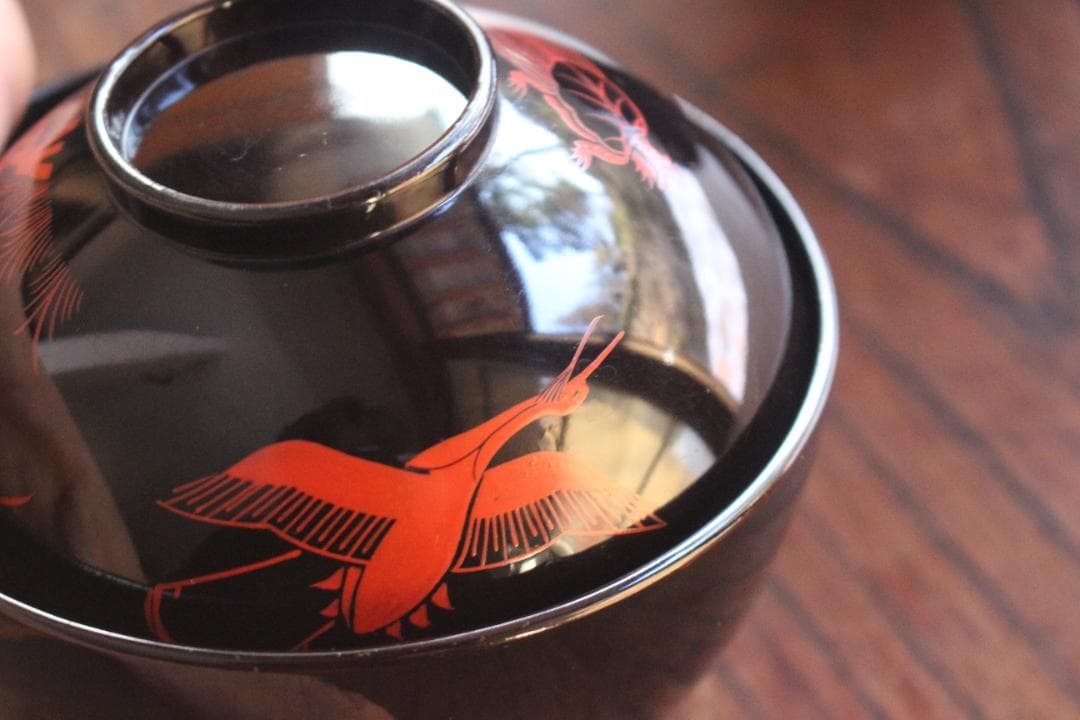 傷有！時代黒漆に風情ある朱漆蓬莱文の映える小ぶり椀2点（検輪島塗