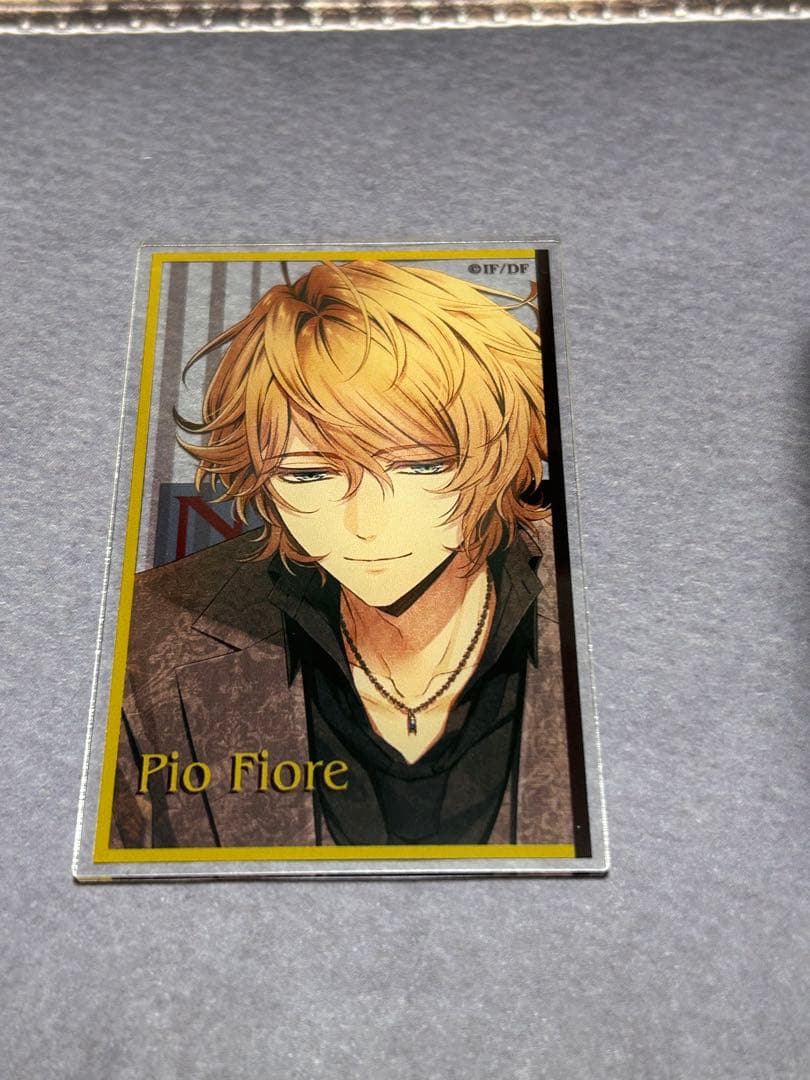 ピオフィオーレの晩鐘 ニコラ アクリルカード - メルカリ