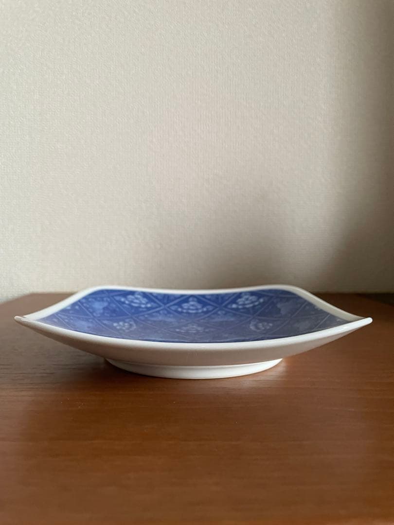 オールド香蘭社 染付格子菊牡丹絵 角皿 5枚 - メルカリ