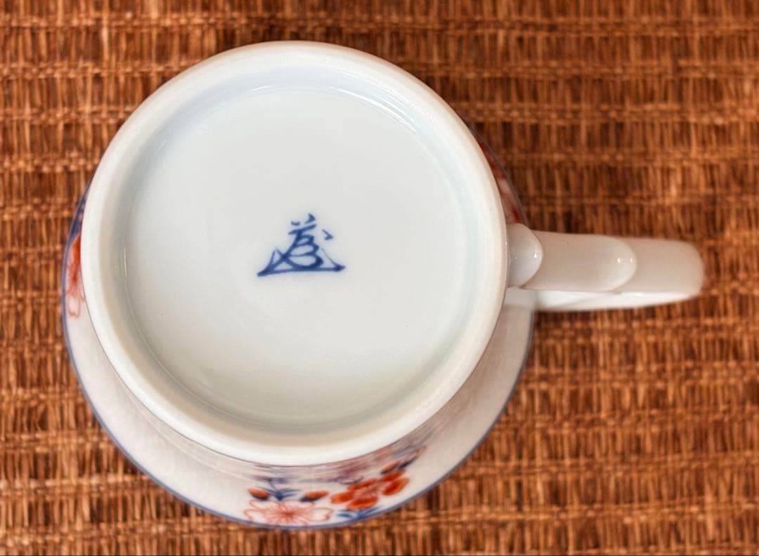 有田 鍋島焼 色鍋島 花柄 カップとソーサー 2客セット - メルカリ