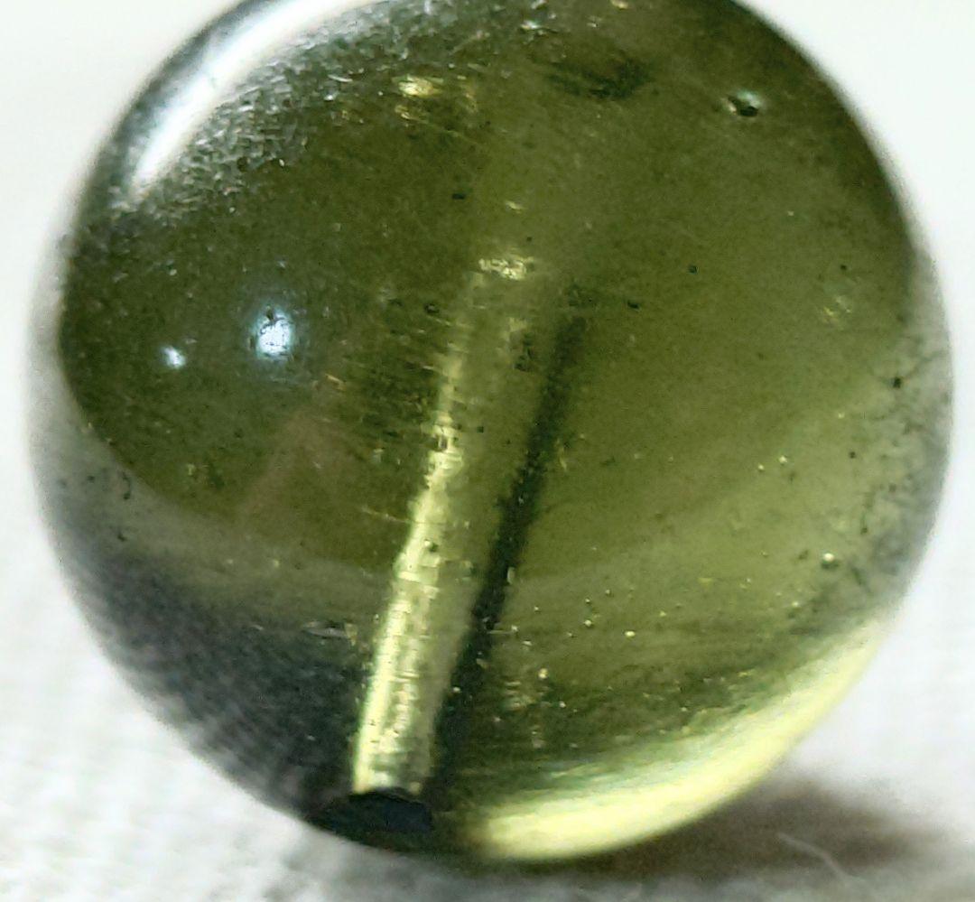 [中古]天然 モルダバイト ビーズ 11.7mm