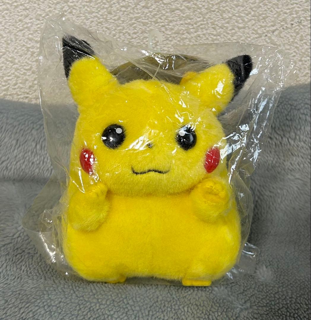 あ*中様 TOMY ポケットモンスター ピカチュウ タグ付き 未開封　お腹を押す TOMY (トミー) ヌイグルミ お腹押すと鳴ります タグ穴有 ピカチュウ