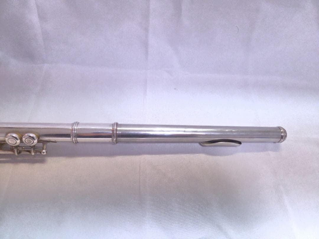 YAMAHA YFL-211SⅡ フルート 日本製 銀メッキ Eメカ付#2428 - メルカリ