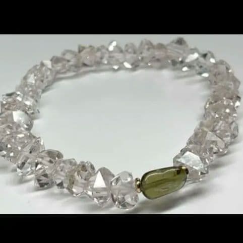 モルダバイト ハーキマー ブレスレット ユニークなモルダバイト＆ハーキマーダイヤモンドチップブレスレット