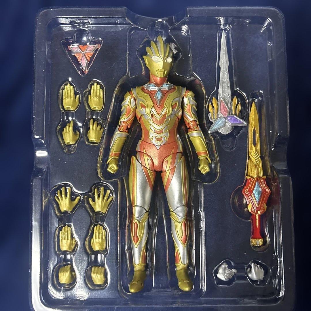 S.H.Figuarts ウルトラマントリガー　セット