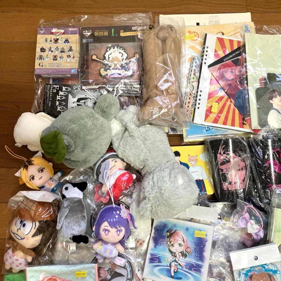 110サイズ アニメグッズなど 大量 まとめ売り - メルカリ