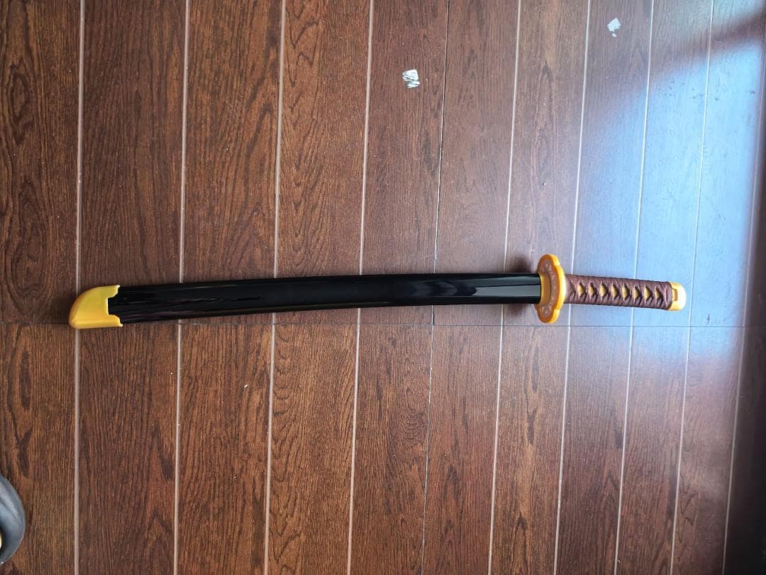 獪岳（かいがく）日輪刀 長さ:102CM 重:0.3KG 木刀 完成度高い - メルカリ