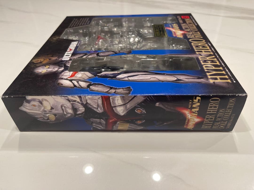 s m《1,000個限定品》ハイパーヒーロー ウルトラマン ザ・ネクスト