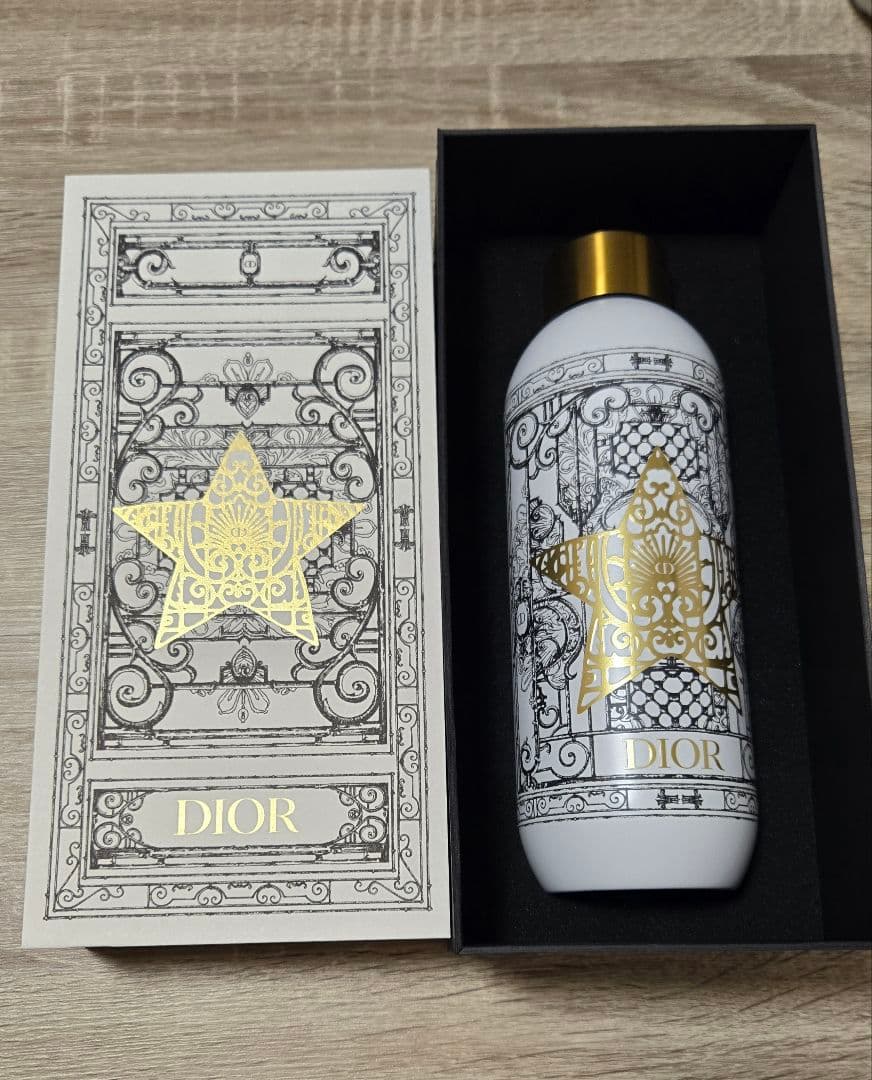 【新品】DIOR ゴールドStar 水筒 オリジナルボックス付き 楽天市場】DIOR ディオール オリジナル ジュエリー ケース 2025年