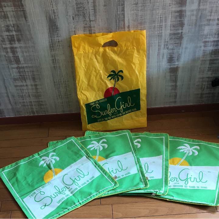 サーファーガール撃レア ビンテージ クッション•座布団カバー 新品未使用 座布団カバー 55×59cm ブルー 綿100％｜布団カバー・シーツ｜nishikawa