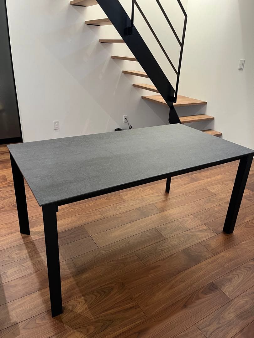 グラナダ セラミック ダイニングテーブル 150×80 - メルカリ