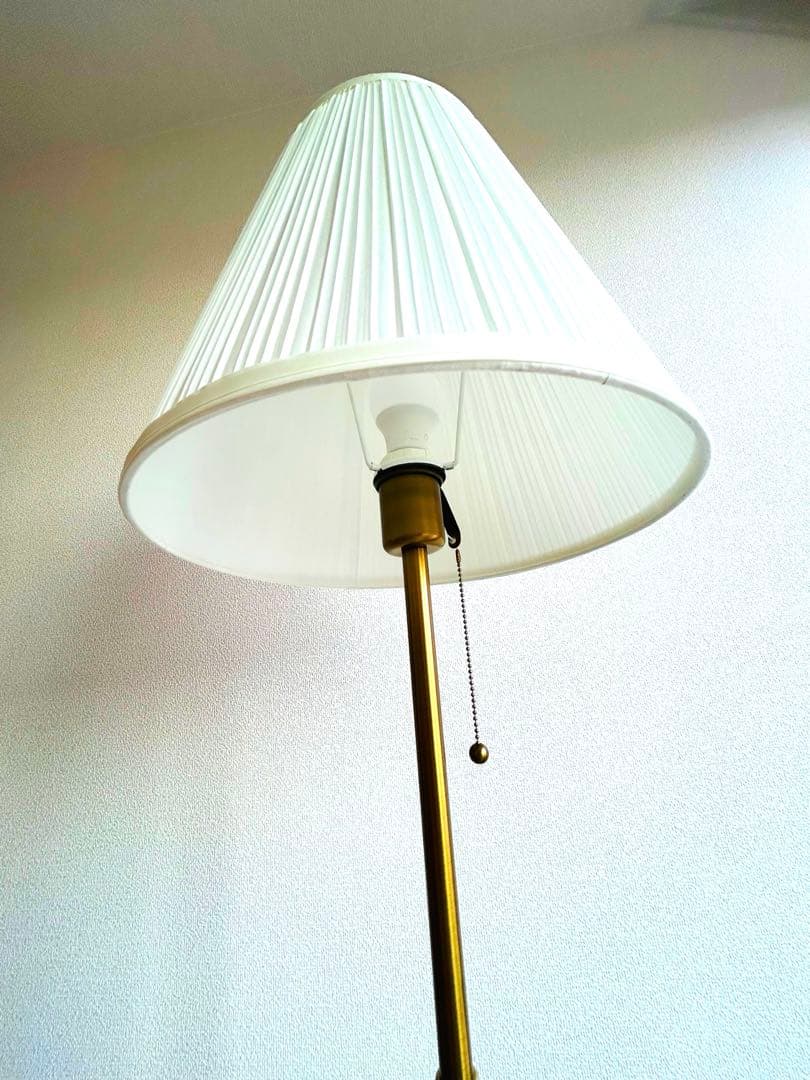 IKEA♡ÅRSTID オースティード♡フロアランプ 真ちゅう/ホワイト