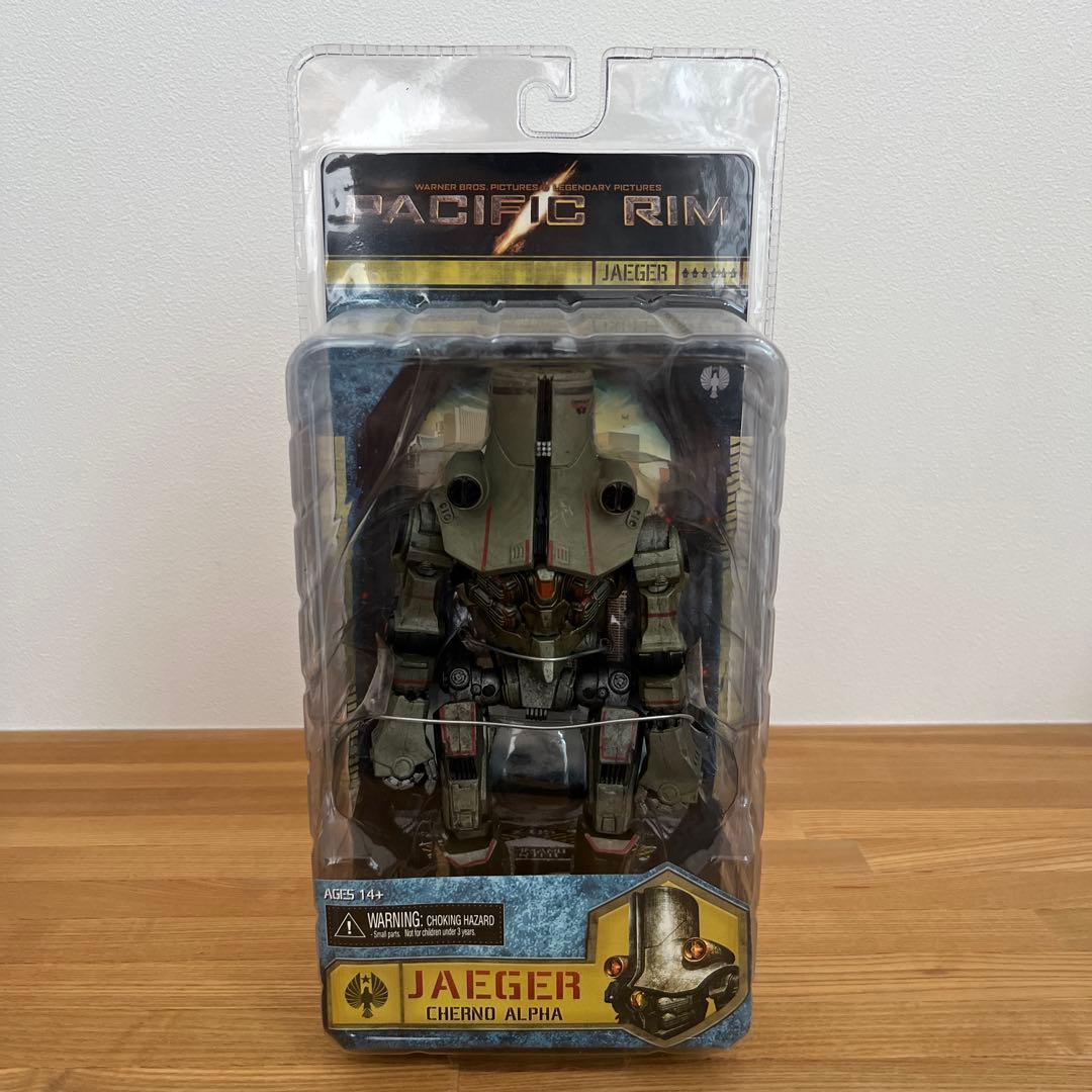 パシフィック・リム 7インチアクションフィギュア チェルノアルファ Amazon.co.jp: パシフィック・リム 7インチアクションフィギュア