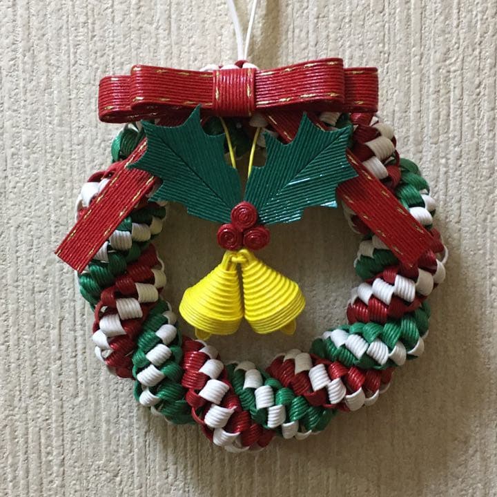 星編み立体 クリスマスリース ニス加工済み クラフトバンド - メルカリ
