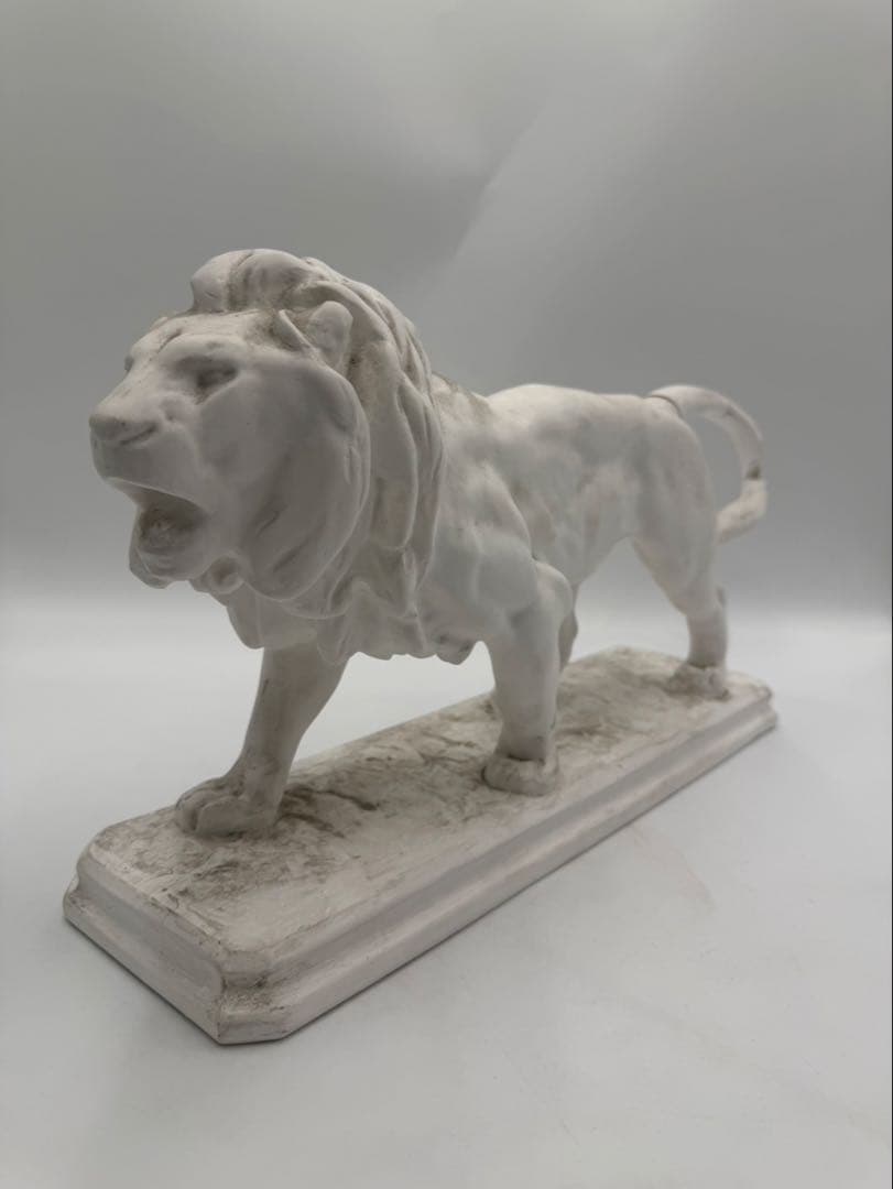 石膏像　ライオン　オブジェ　美術 イタリア製動物石像（ガーデンオーナメント） エステ家のライオン（左