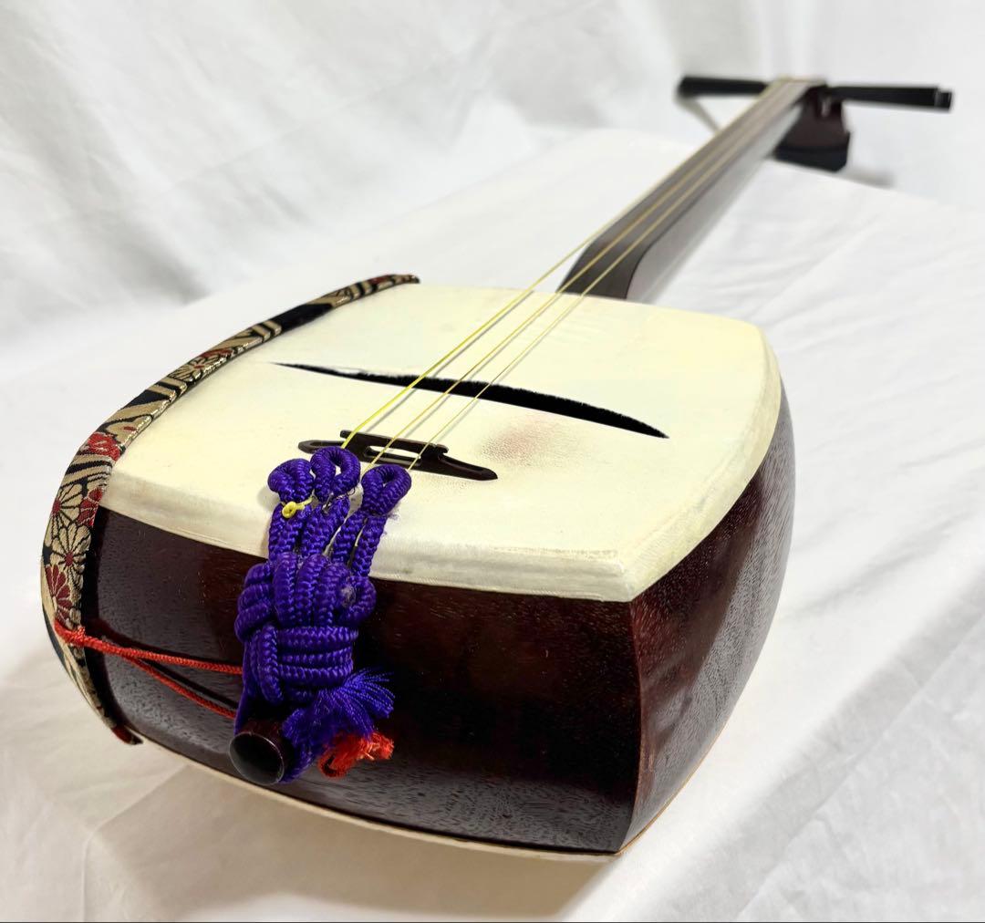 【皮破れ有】三味線セット 中棹 綾杉彫り 東さわり 三つ折れ