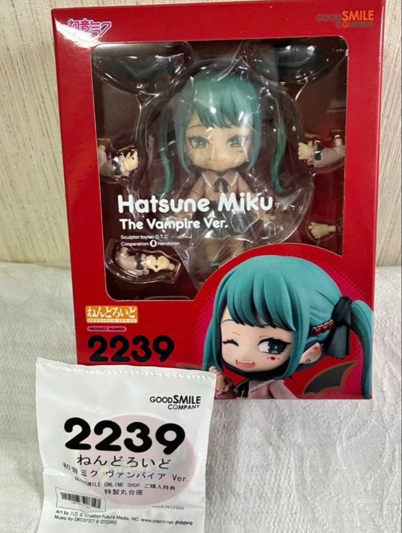 [新品未開封] (特典付き) ねんどろいど　初音ミク　ヴァンパイア　Ver. 小悪魔的に可愛いミクさん！DECO*27氏による楽曲『ヴァンパイア』MVの