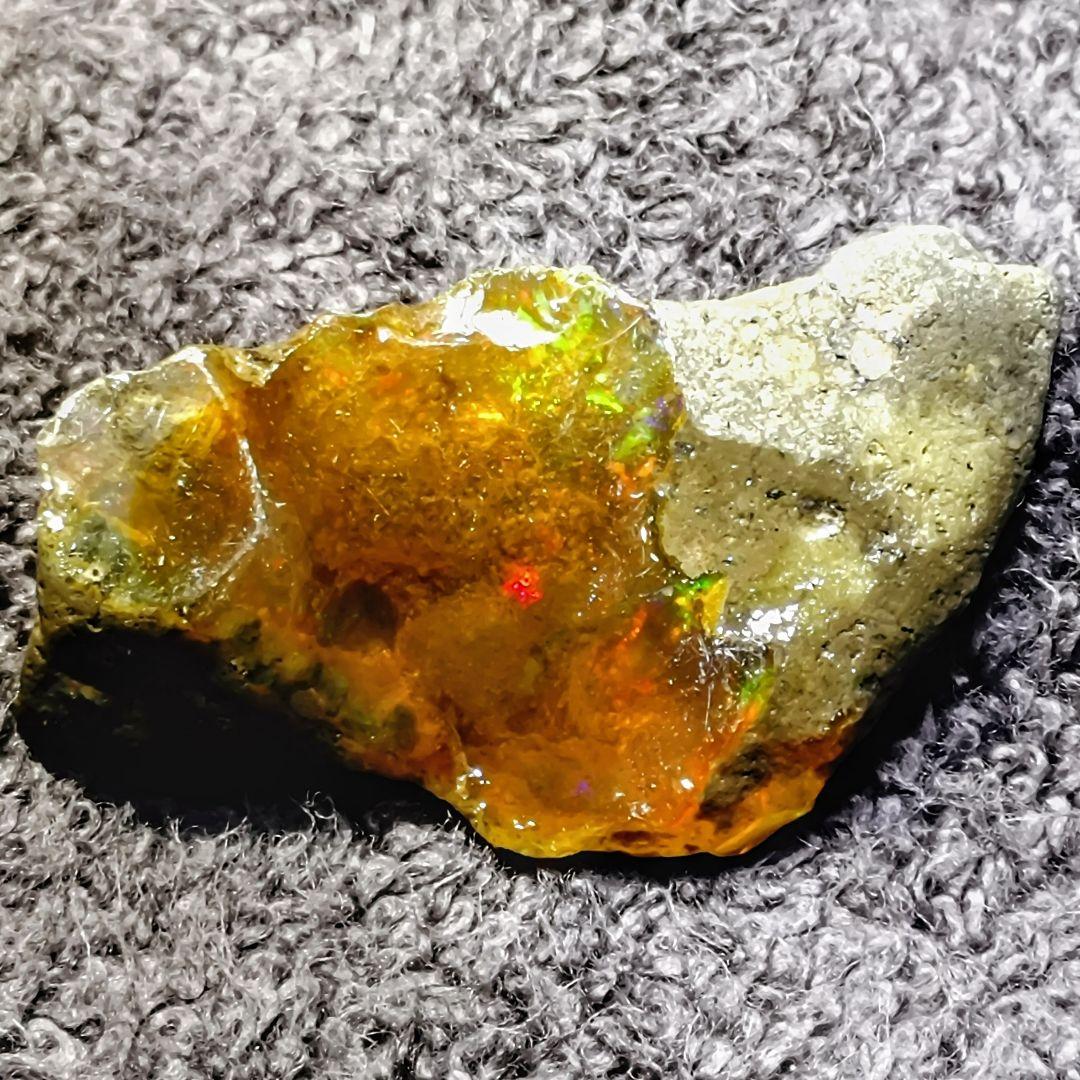 ★トップグレードプレシャスオパール 結晶 8.5gG(SA+)