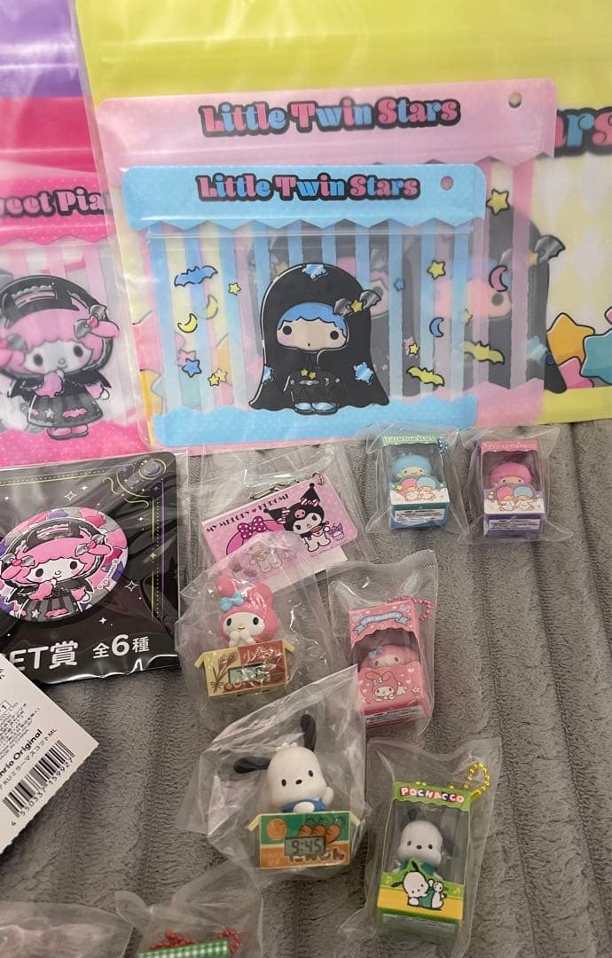 サンリオグッズまとめ売り - メルカリ